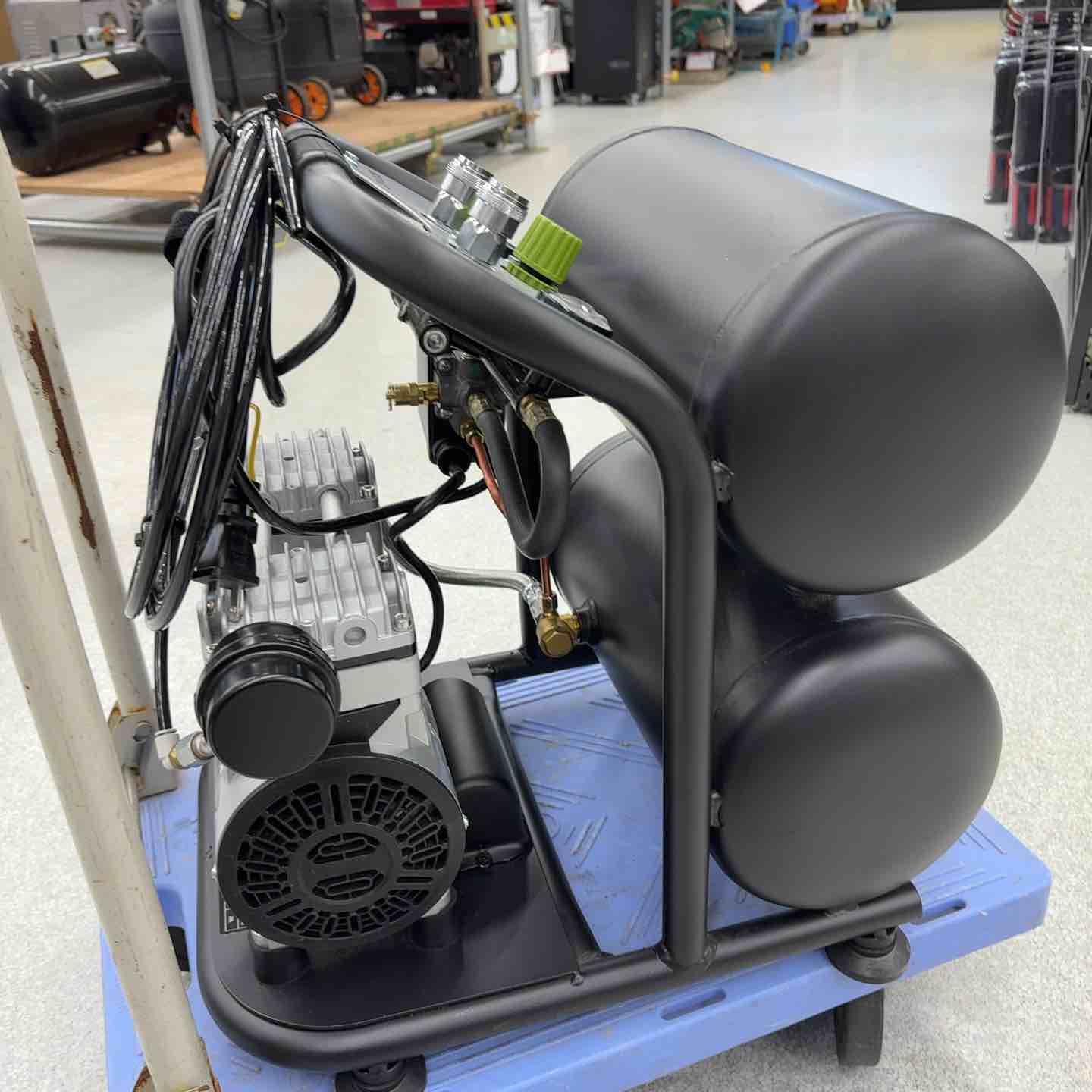 ミナト 静音オイルレス型エアーコンプレッサー CP-20Si (100V/タンク