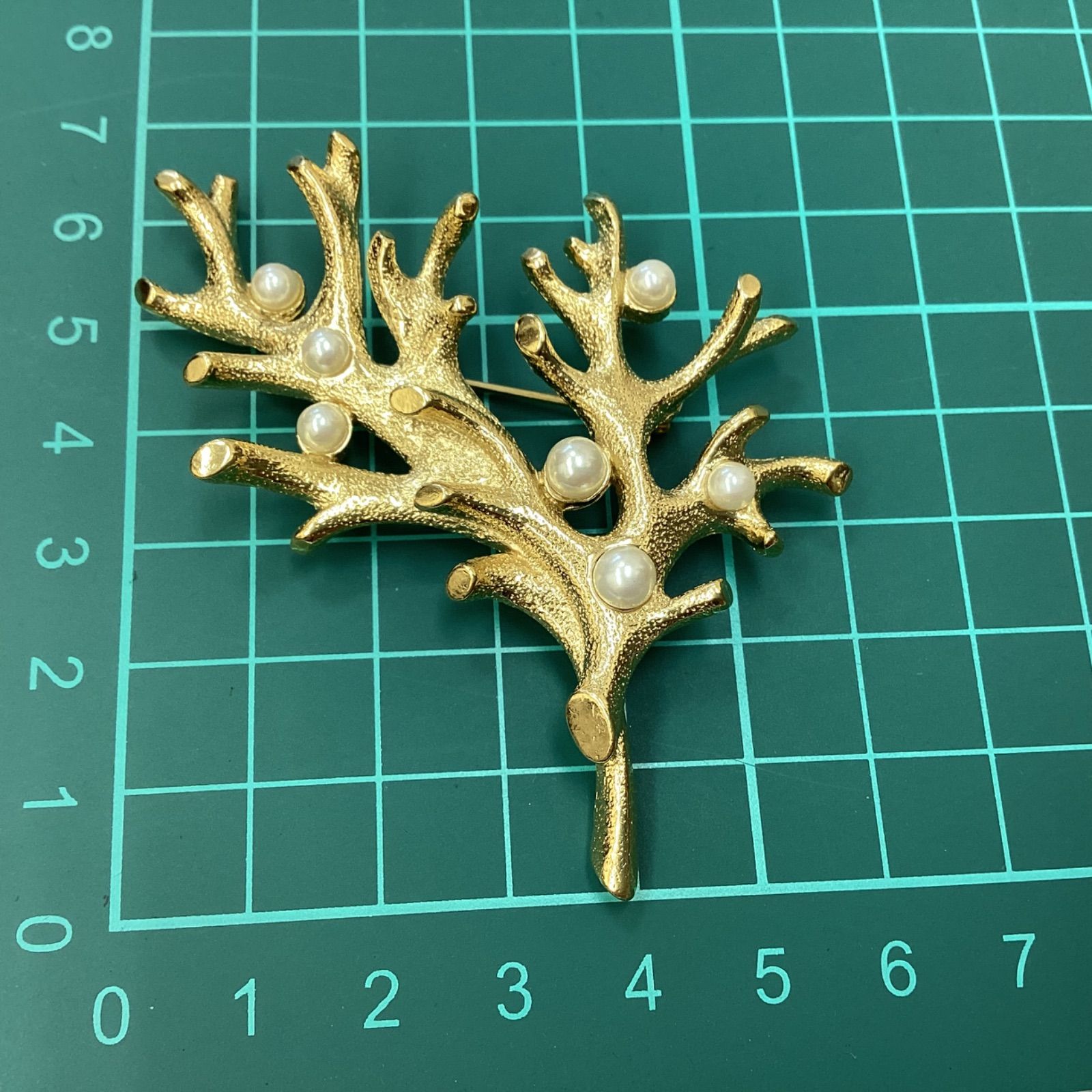 ヴィンテージブローチ