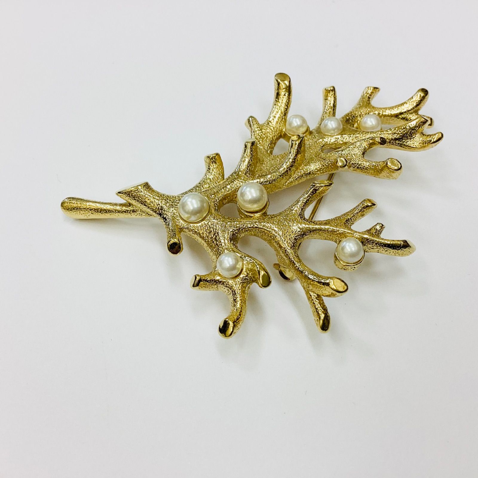 ☆TRIFARI（トリファリ）ヴィンテージブローチ パールツリー 幸せの木