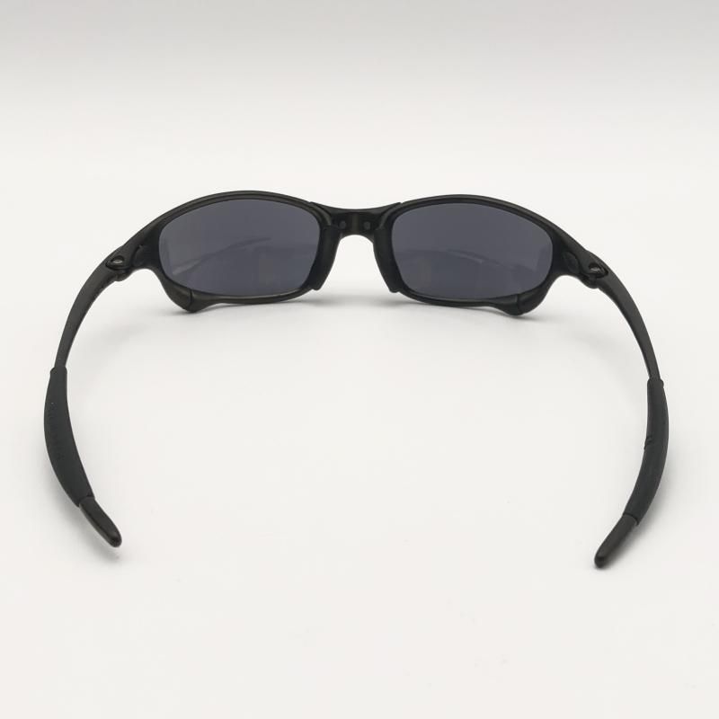 【中古美品】Oakley オークリー スポーツサングラス グレー系 中古・古着通販】OAKLEY (オークリー) サングラス シルバー｜ブランド