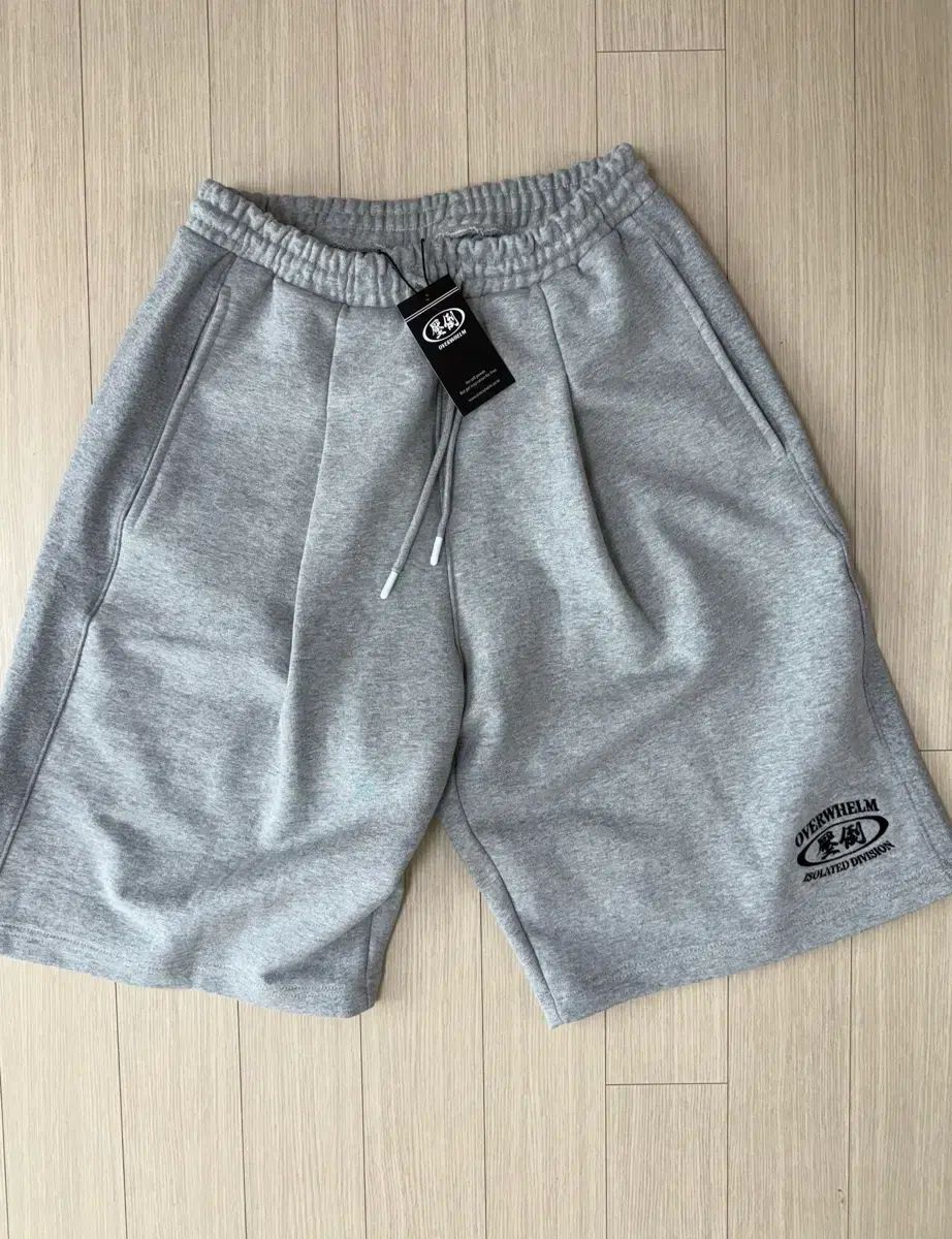 圧倒バミューダ ハーフパンツ ビックロゴ L