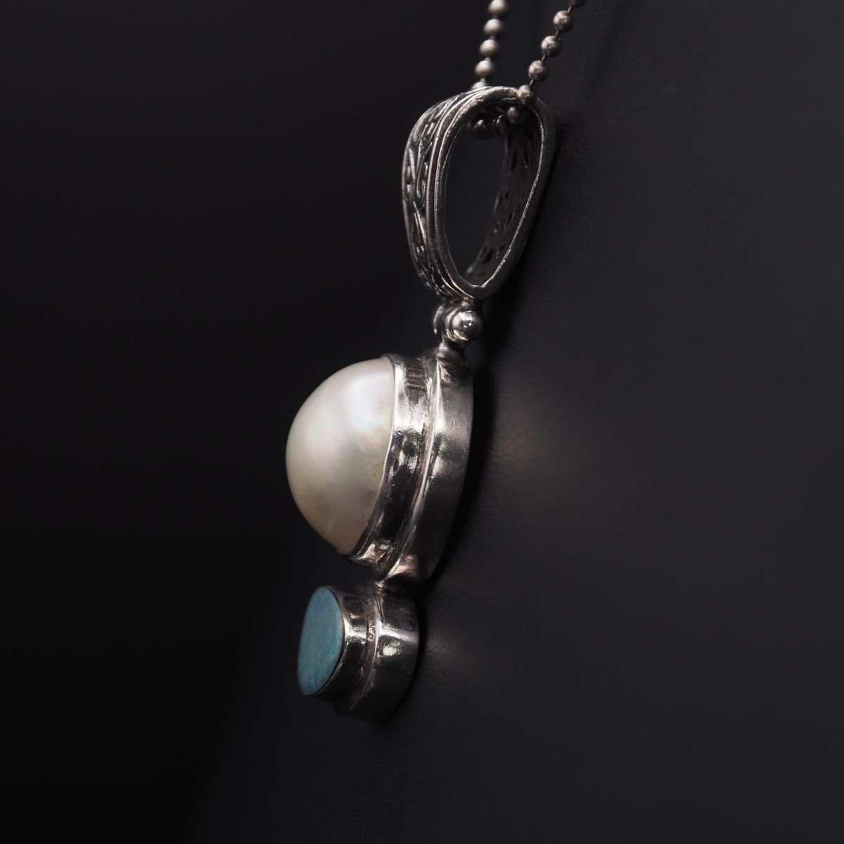 大きいマベパール❇️ペンダントチャーム❇️ L471 マベパール 真珠 オパール ペンダント トップ 透かし彫り