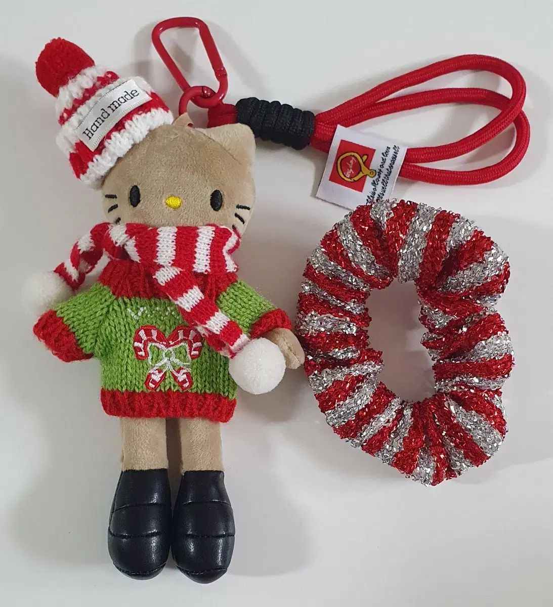 ハローキティ クリスマスツリー ロングストラップ キーホルダー - メルカリ