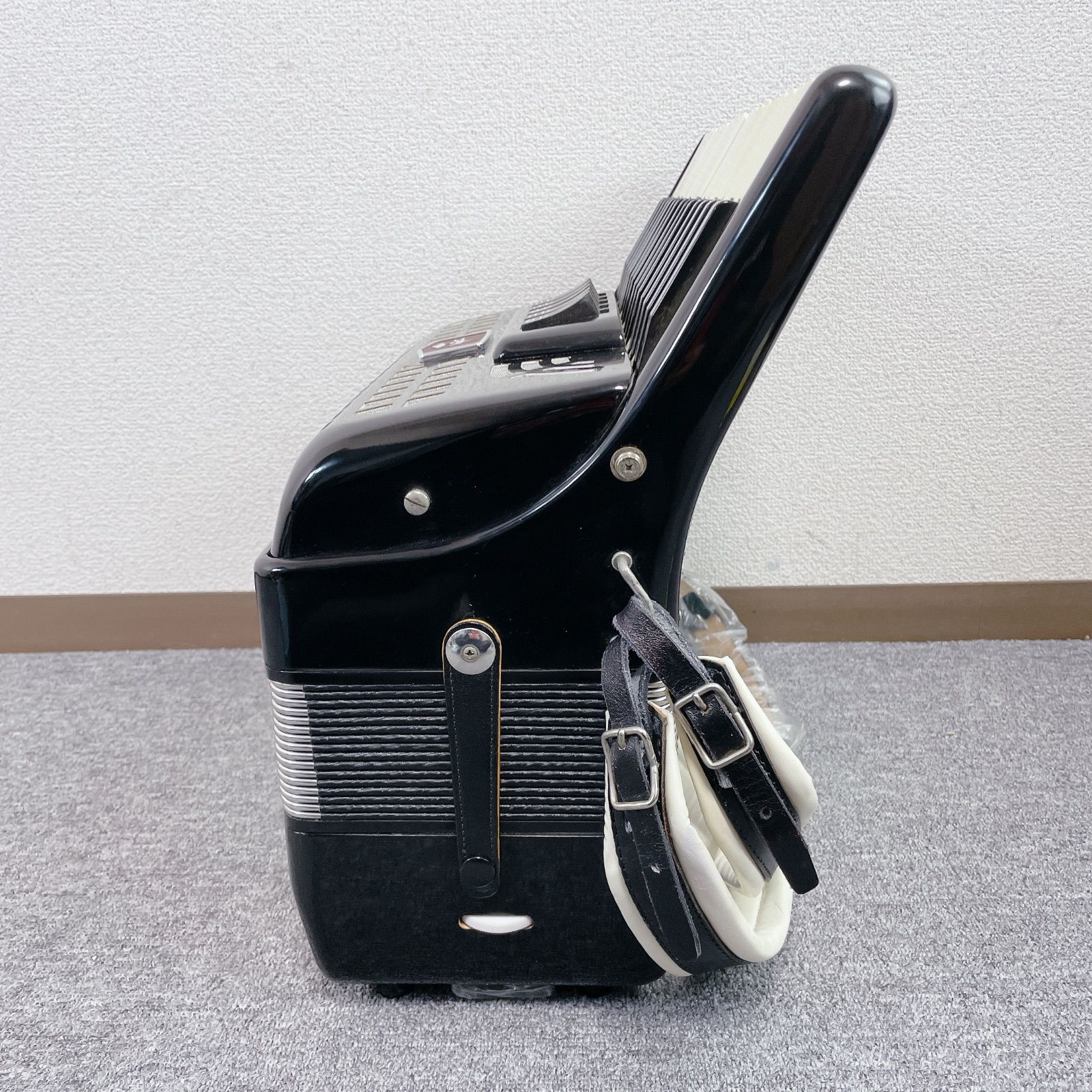 TOMBO アコーディオン No.65 ハードケース付 楽器 - メルカリ