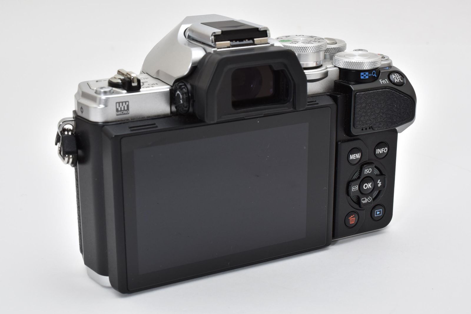 良品】OLYMPUS オリンパス OM-D E-M10 Mark III ボディ シャッター数