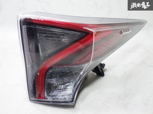 トヨタ 純正 ZVW50 ZWV51 ZVW55 50 プリウス 前期 LED テールライト