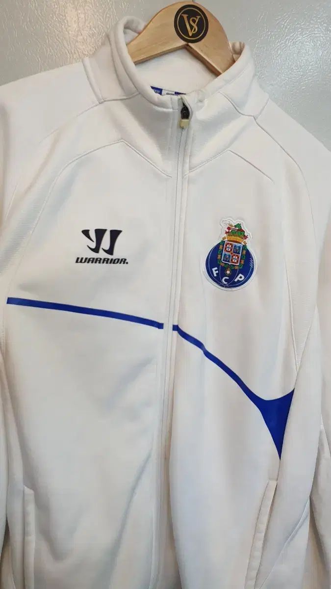 トラックジップアップ L