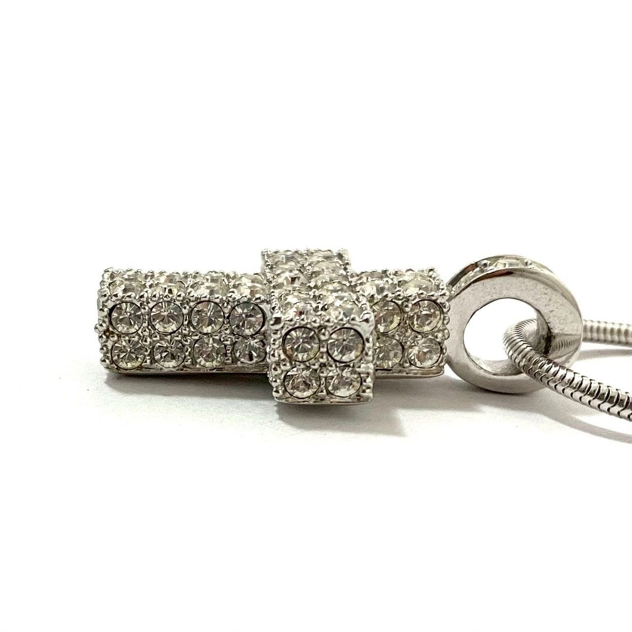 M【SWAROVSKI】クロス ネックレス クリスタル シルバーカラー 十字架 