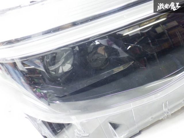 トヨタ　ヤリス　右ヘッドライト　MXPJ15 トヨタ 純正 MXPB10 MXPB15 ヤリス クロス LED ヘッドライト ヘッド