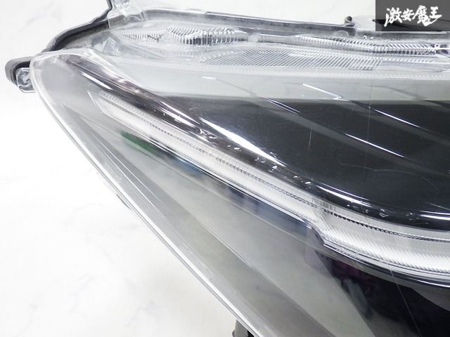 ヤリス クロス MXPB10 MXPJ15 純正 ヘッドライト 右LED レンズ美品 磨き済み トヨタ ヤリスクロス 純正 右ヘッドライト LED