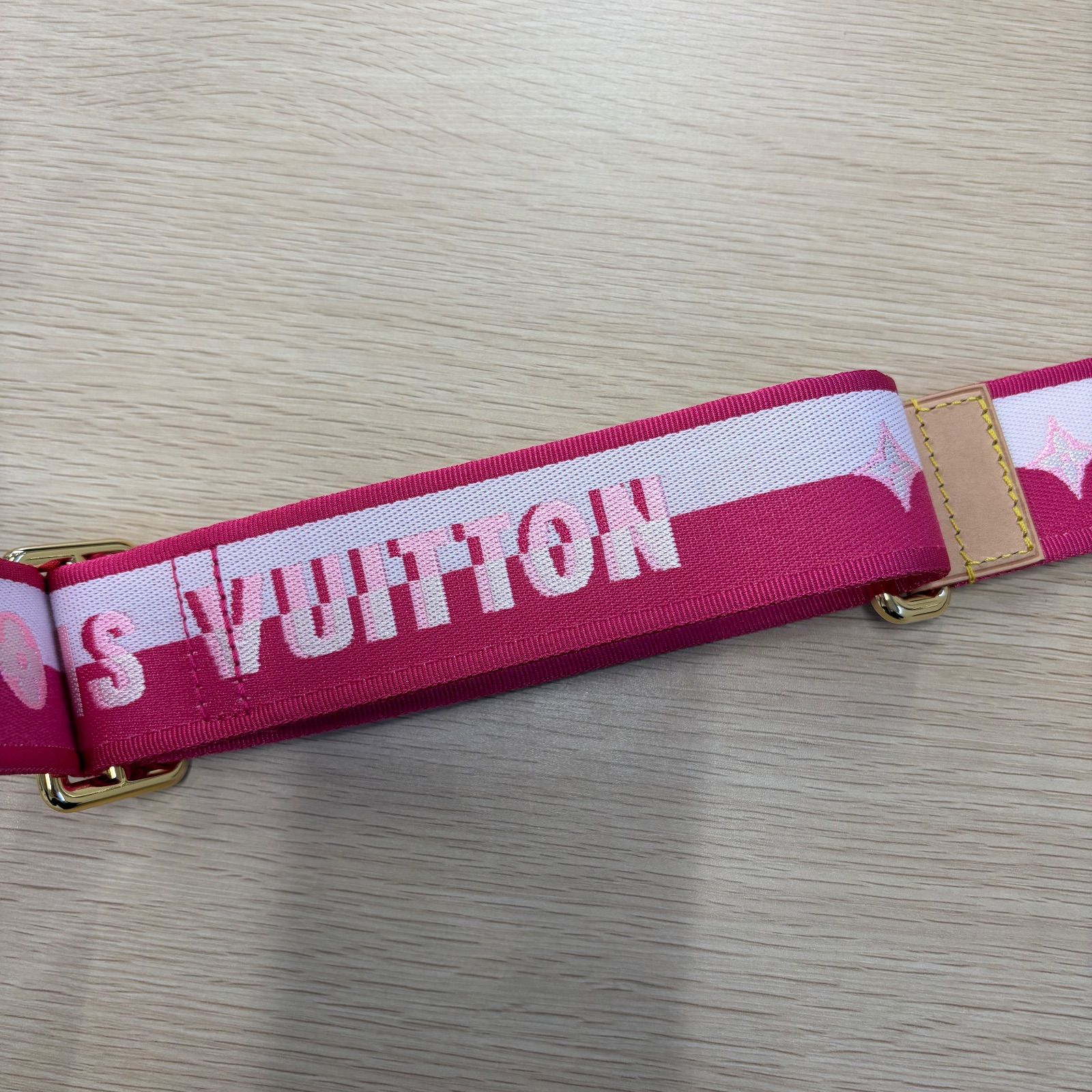 ショルダーストラップ