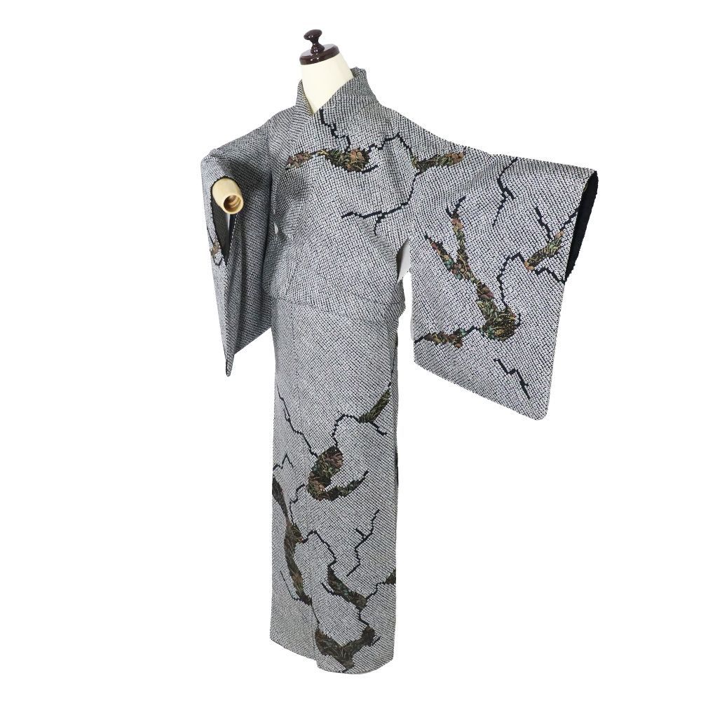 総絞り訪問着 袷 正絹 白 黒 金彩 万寿菊 南天 オミナエシ Sサイズ ki 31505 レディース シルク フォーマル 20代 30代 40代