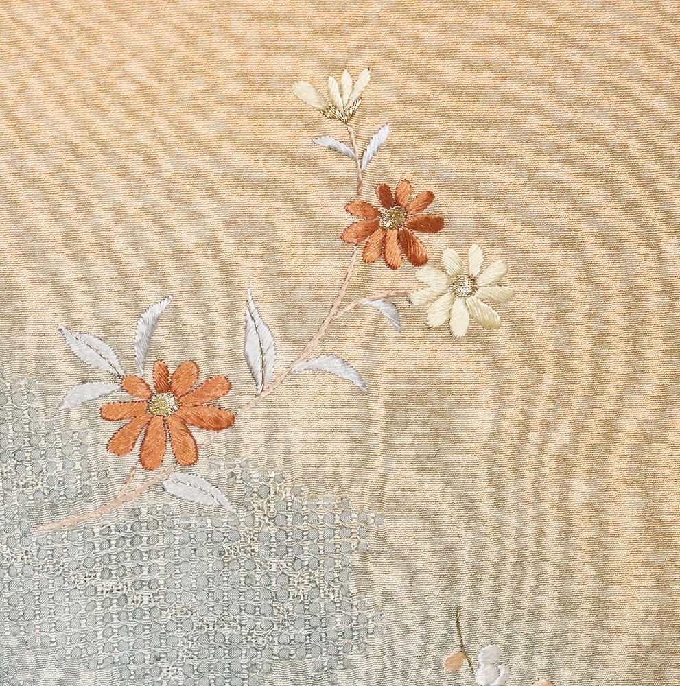 ☆ 訪問着 刺繍柄 上品な花模様 貝桶 金彩 暈し 錆青磁色 K-4086 平和屋着物○訪問着 刺繍 更紗花唐草文 暈し染め 金彩 鈴乃屋