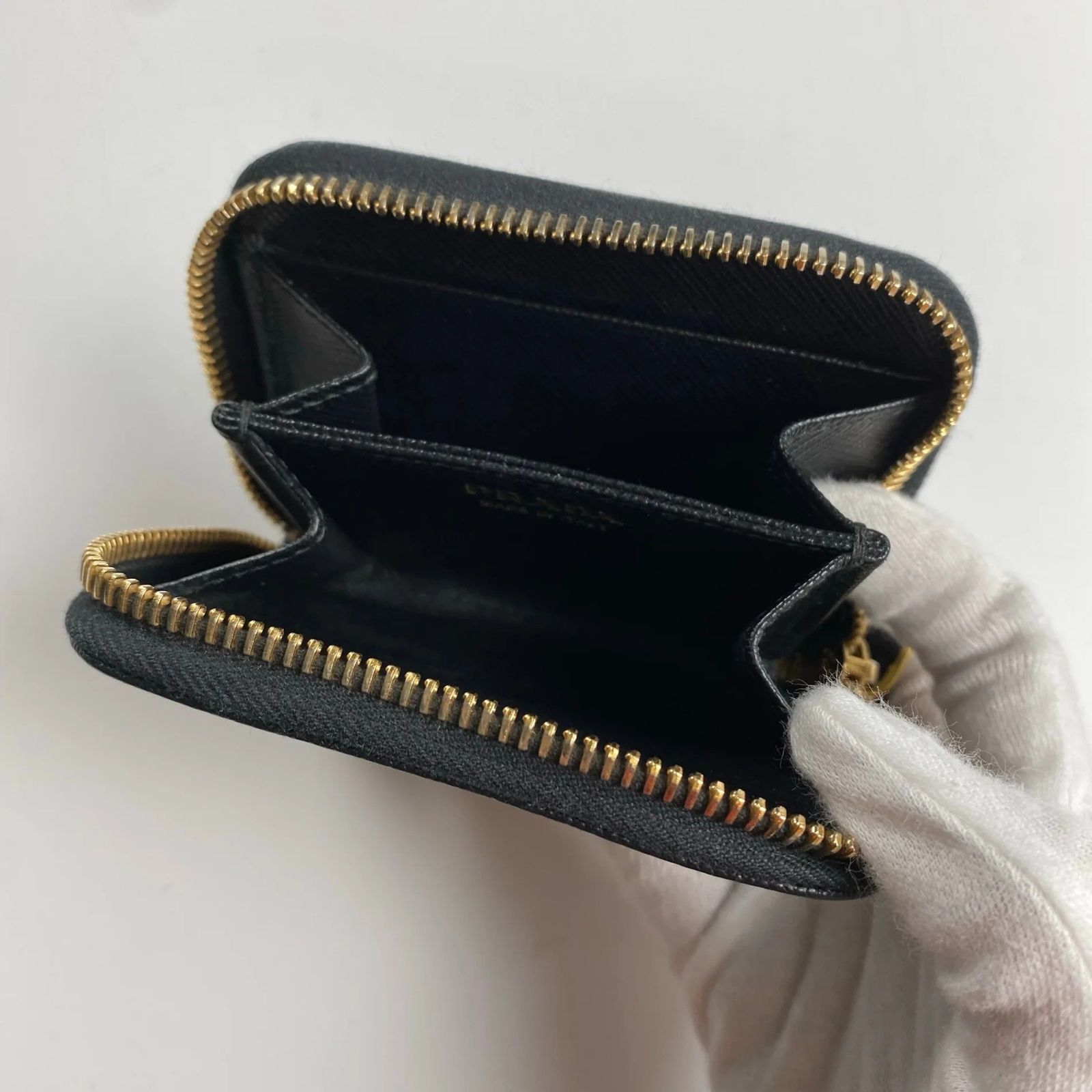 PRADA プラダ / サフィアーノ ラウンドファスナー コインケース 1MM268