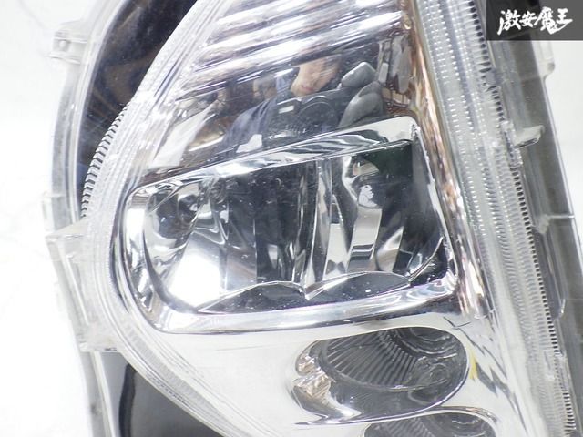 プリウス ZVW50 50 フォグランプ フォグライト 左右 47-83 15%OFF