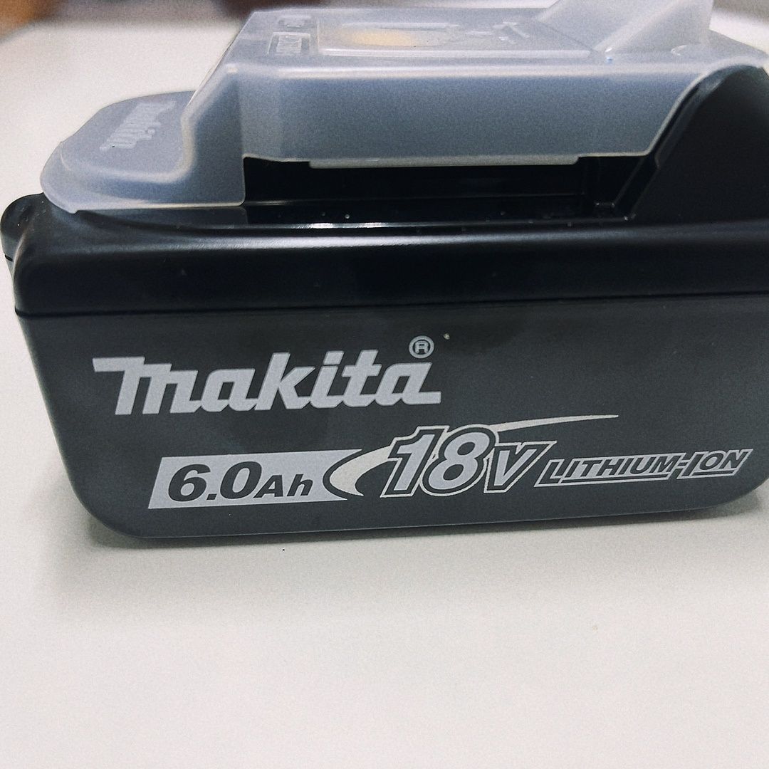 マキタ リチウムイオンバッテリー 18 V 6.0 Ah BL 1860 B セット シ品