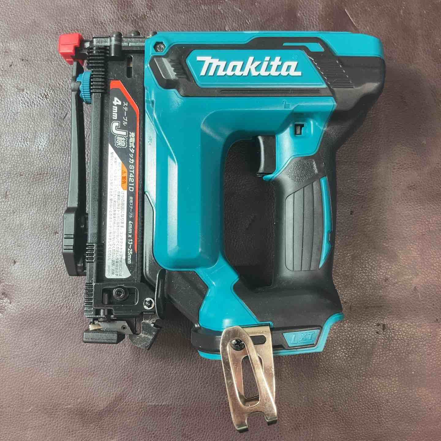 品 マキタ makita 18 V コードレスタッカー