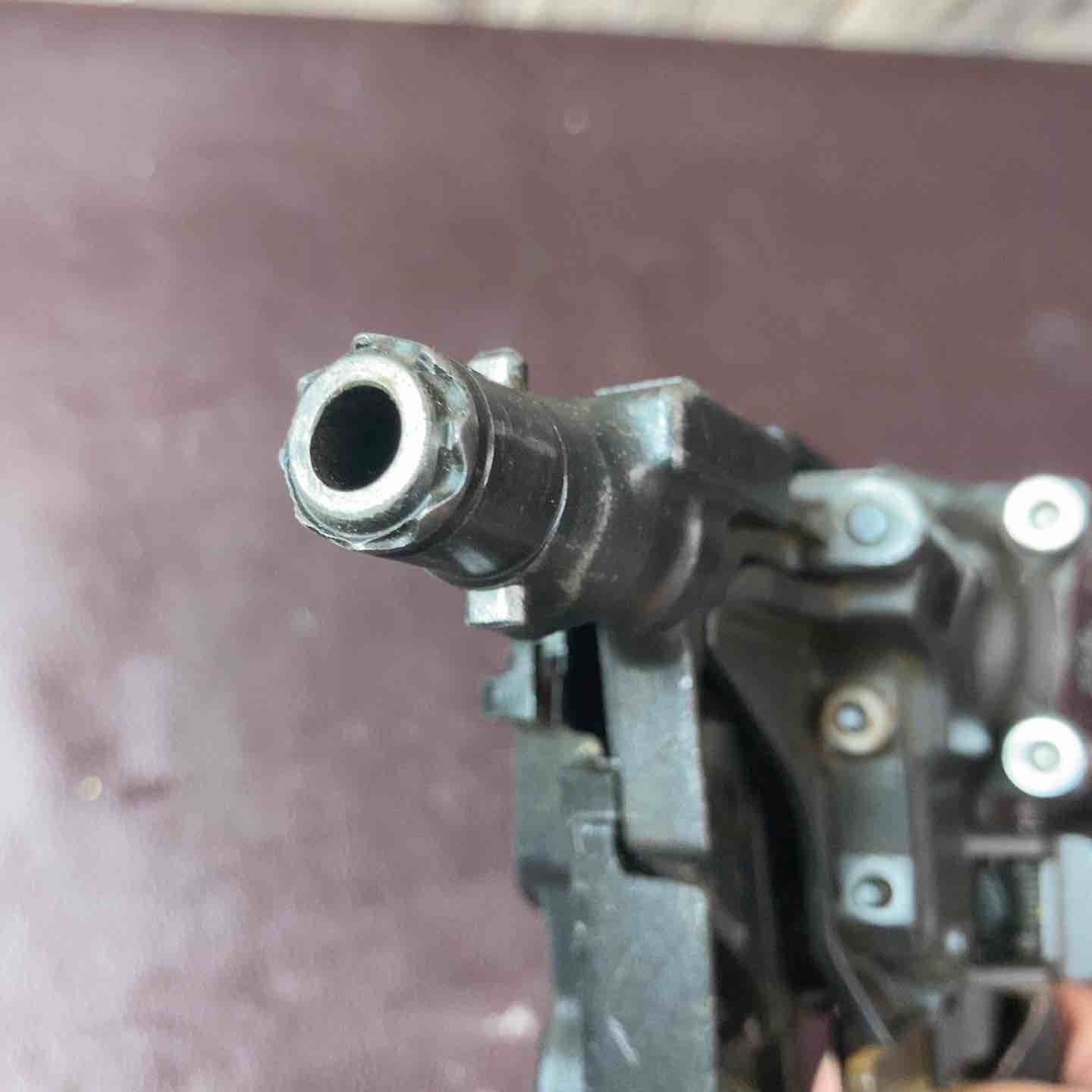  品 マックス MAX 高圧エア釘打ち機 HN-65 FW 1 アタッチメントV付 釘打機 エアーツール