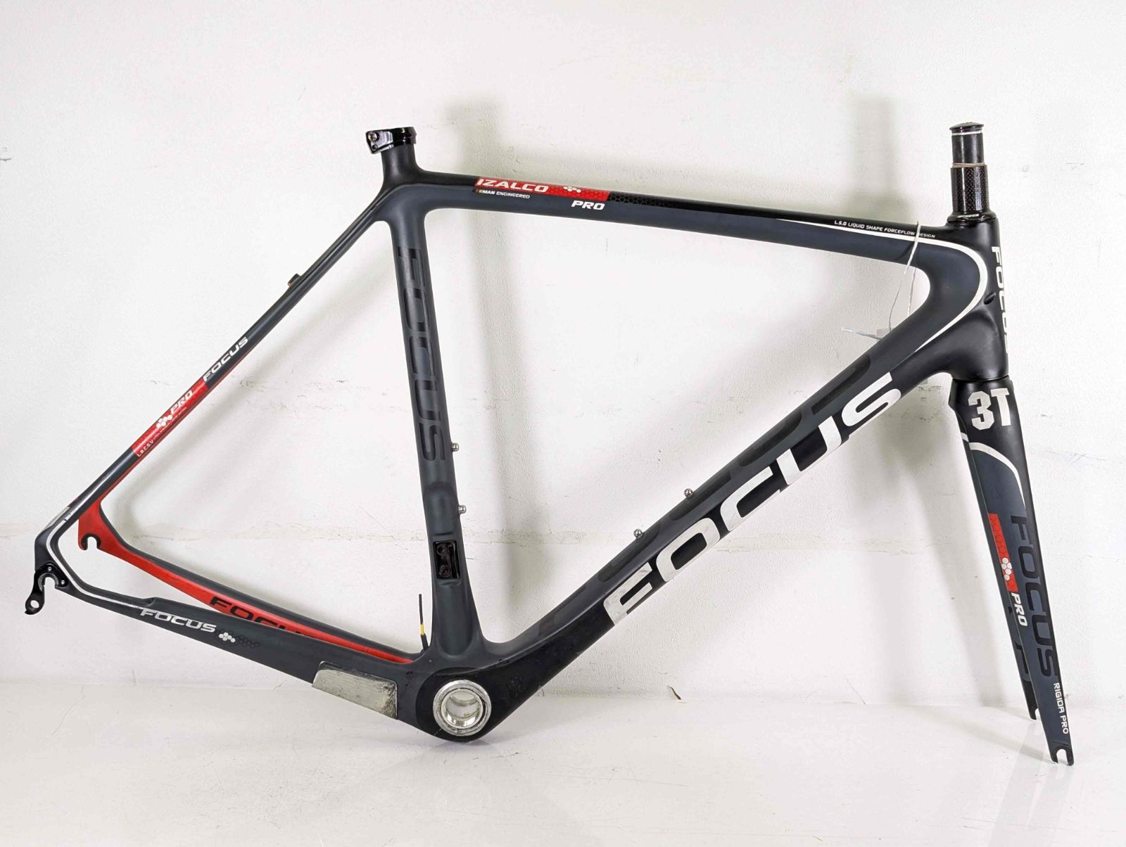 並品 Focus Izalco pro 2012年式 リム フレームセット