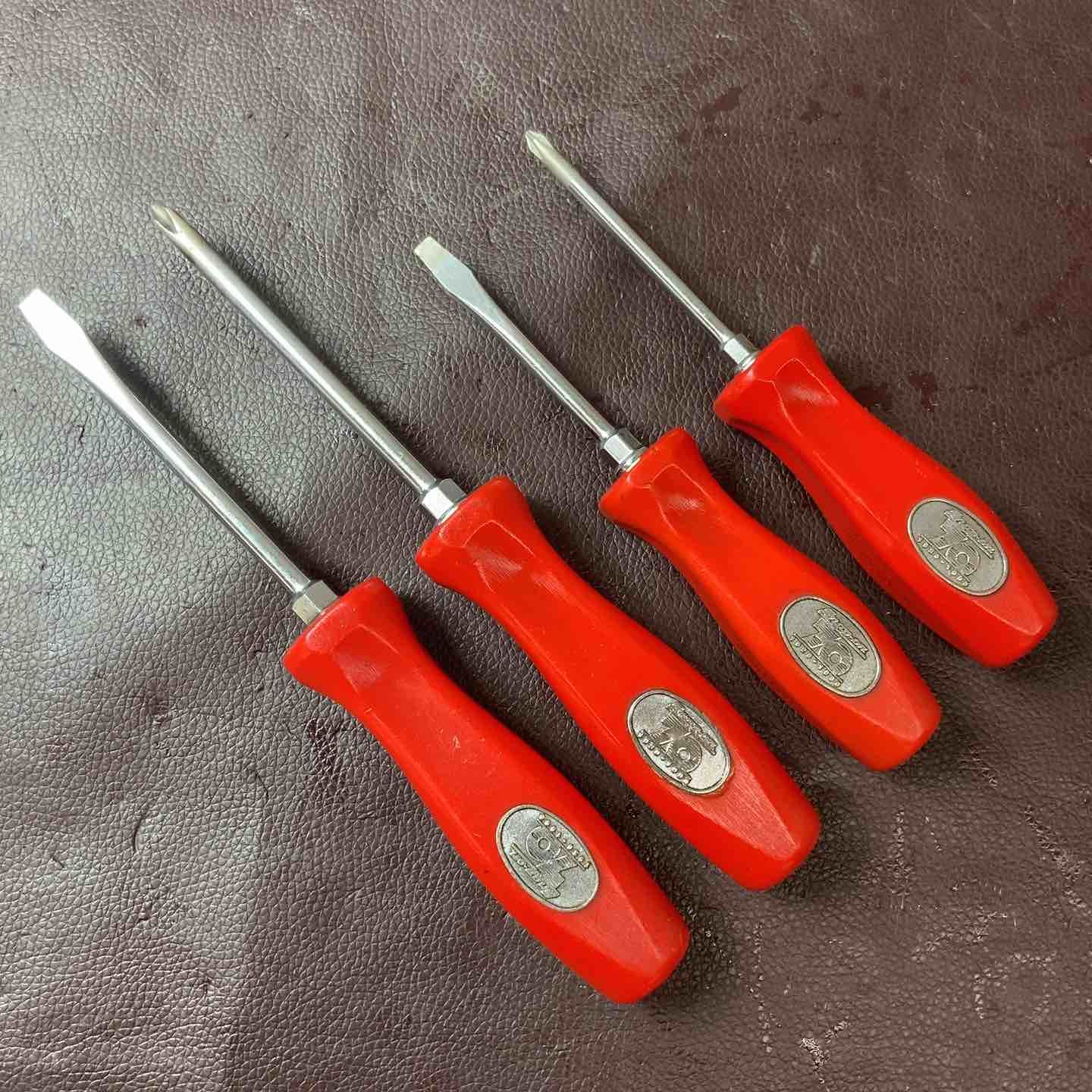 品 スナップオン Snap-on 70周年モデル ドライバーセット SDDP 31 42 SDD 2 4 計4本