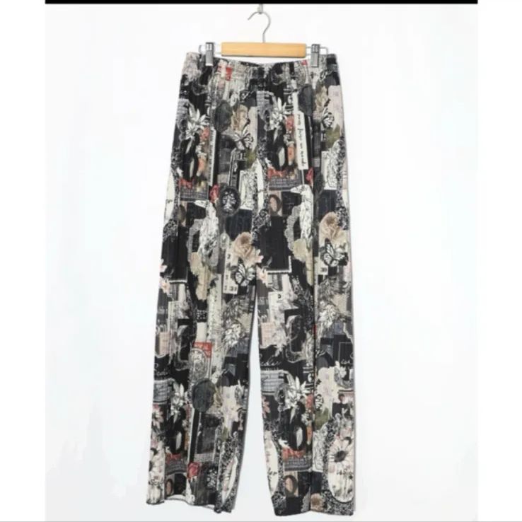 花柄ラベルプリーツパンツ