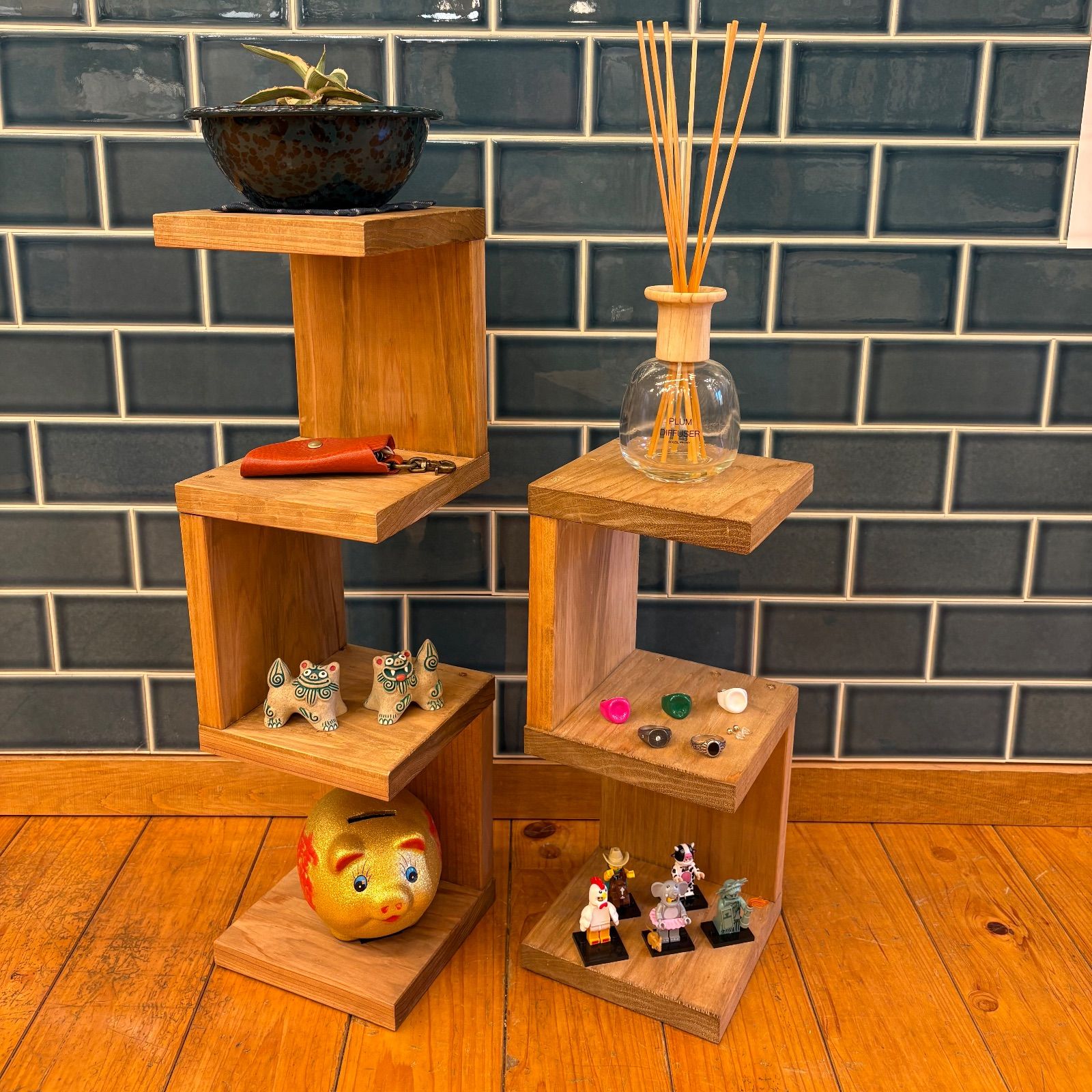 木製ディスプレイ棚 - メルカリ