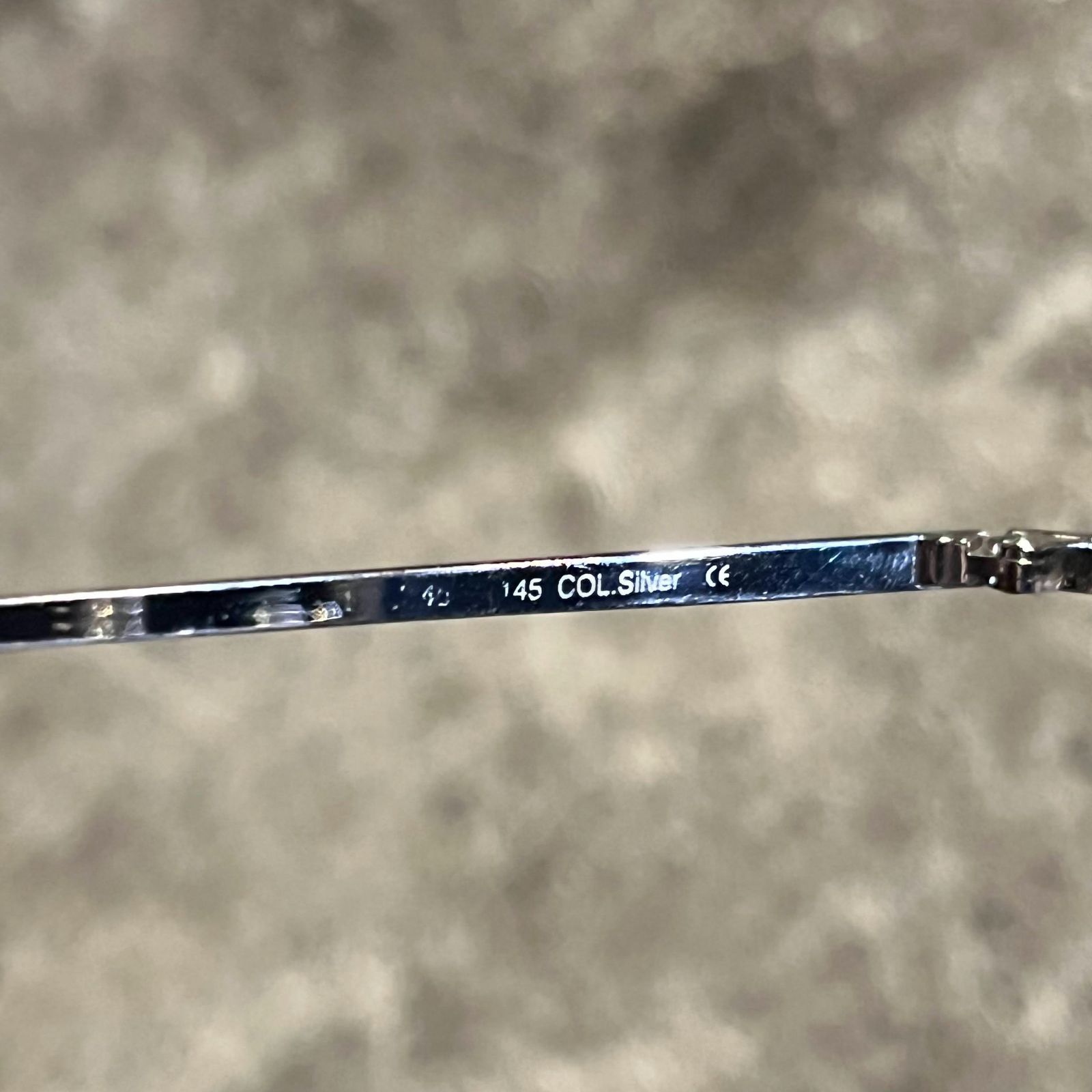 ドーヴ シルバー