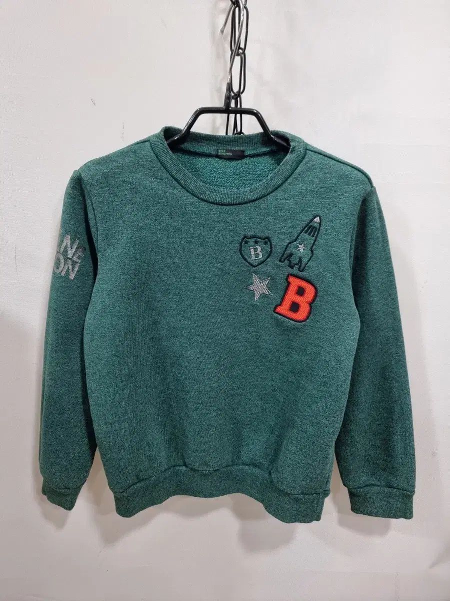 格安，新品 BENETTON キッズ スウェット (C805 Tシャツ