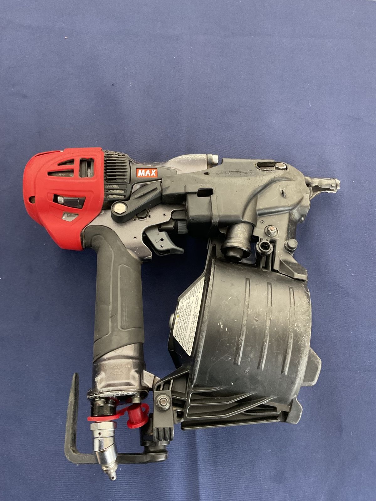 高圧エア釘打ち機