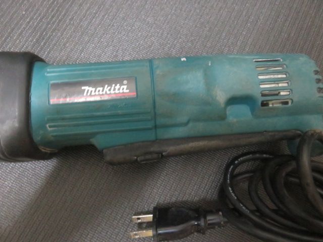 コード式 電気のこぎり