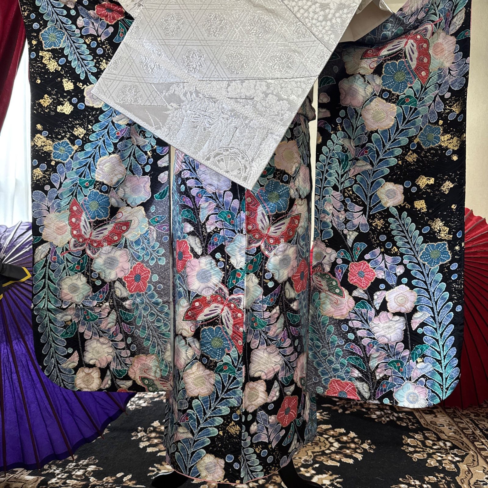 豪華振袖セット(4点)・袋帯・半衿・重ね衿・正絹・辻が花・舞蝶・金彩