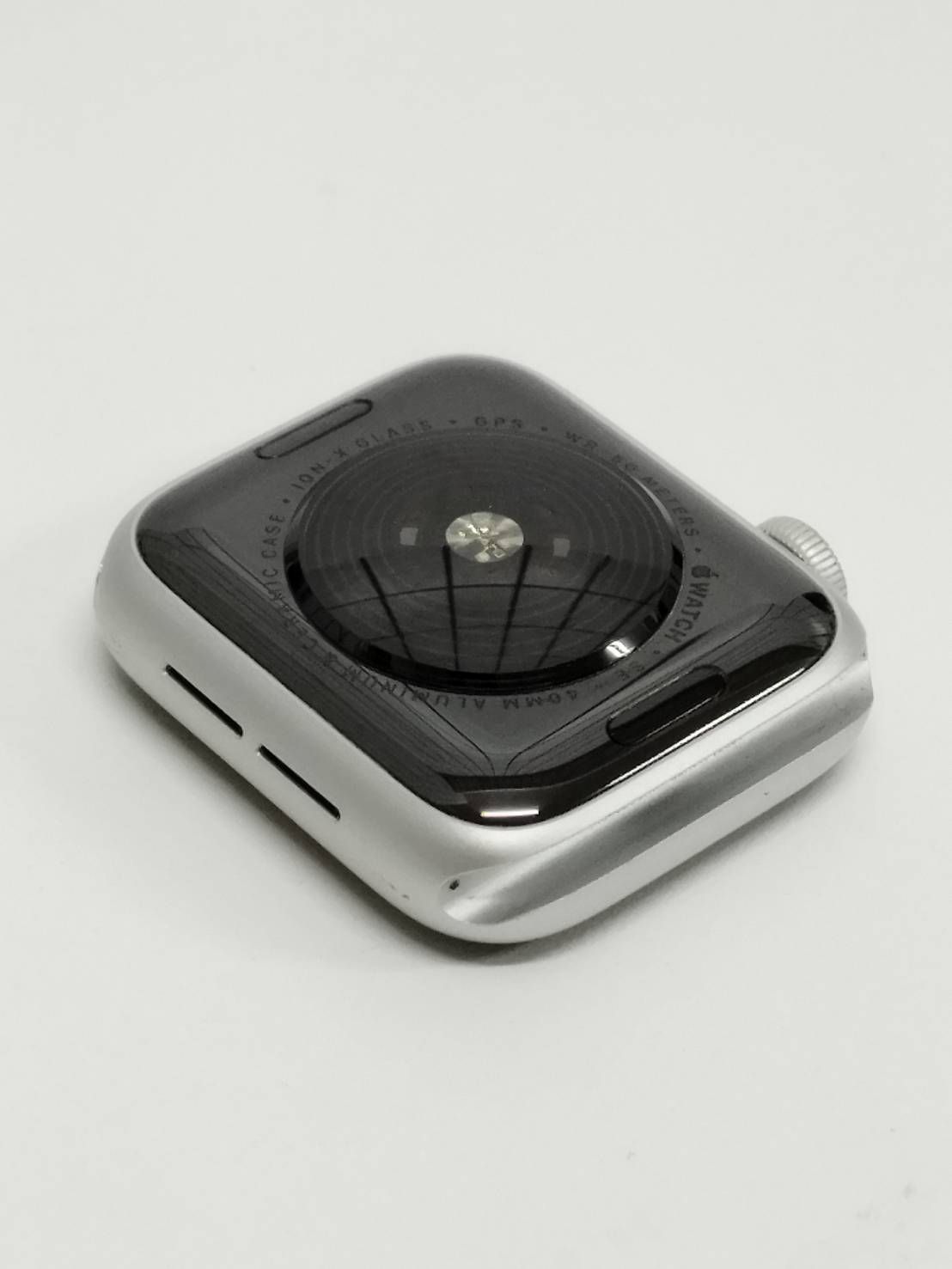  Apple Watch SE 第1世代 GPS 40 mm A 2351 シルバー MYDM 2 J 4 Apple Watch本体 スマートウォッチ ウェアラブル