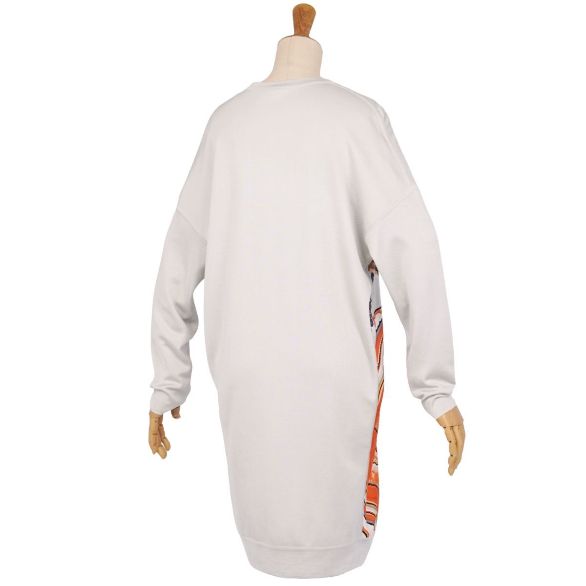 HERMES エルメス 長袖ワンピース ベルト付き シルク100% バロック柄 HERMES エルメス 長袖ワンピース ベルト付き シルク100% バロック柄