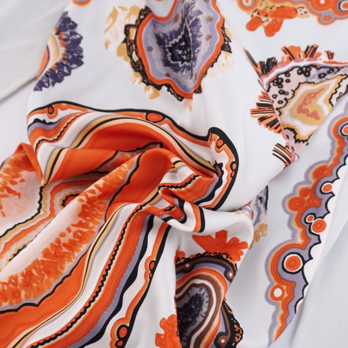 HERMES エルメス 長袖ワンピース ベルト付き シルク100% バロック柄 HERMES エルメス 長袖ワンピース ベルト付き シルク100% バロック柄