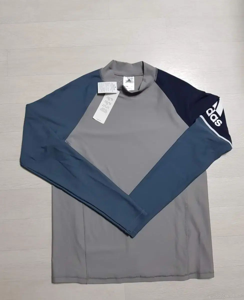 アディダス ラッシュガード 長袖 グレー ブルー