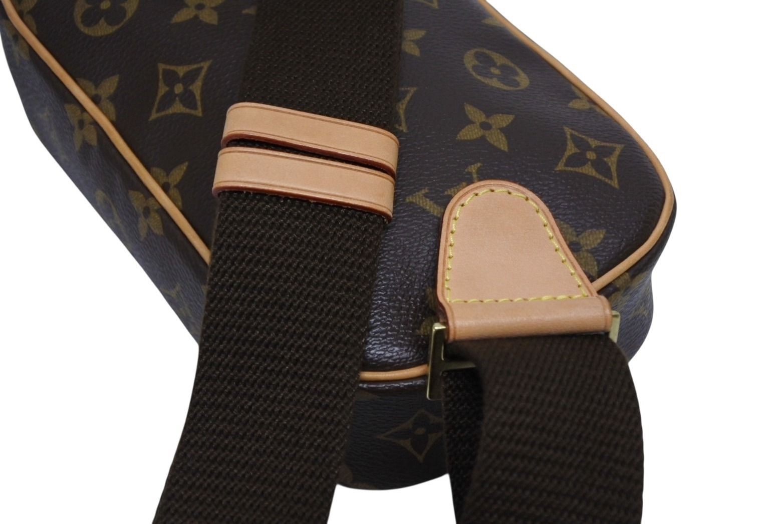 51870 モノグラム