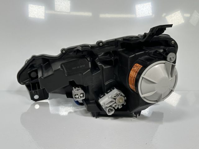 86 前期純正ヘッドライト左右中古　zn6 hid　バラスト付 86 前期純正ヘッドライト左右中古 zn6 hid バラスト付 トヨタ 86 ZN6