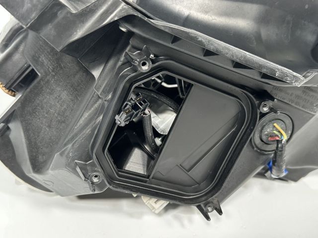 86 ハチロク ZN6 前期 純正 右ヘッドライト 右ライト RH HID SU003
