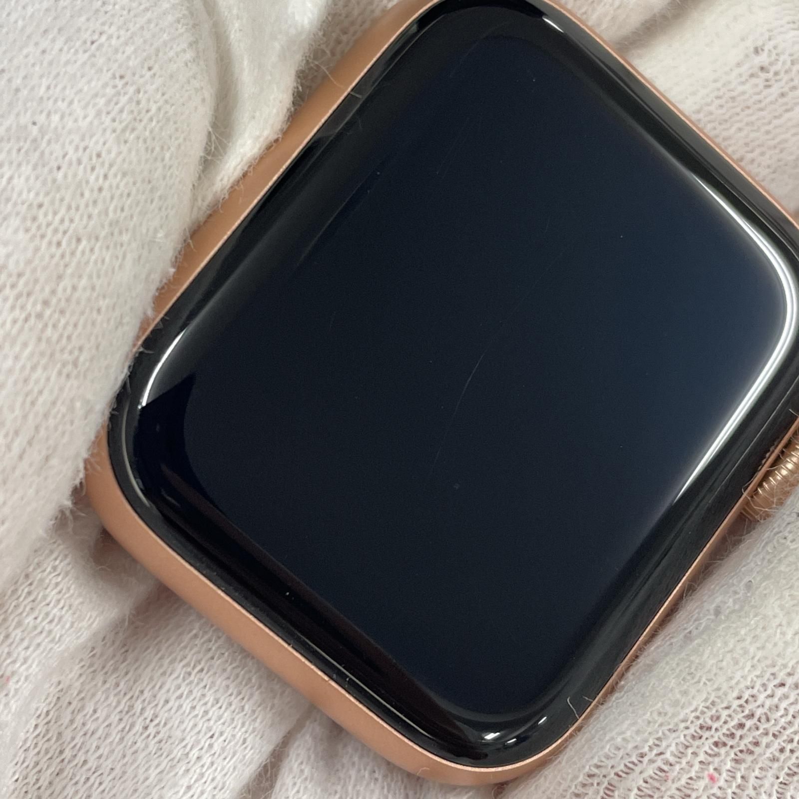 Apple Watch SE 40 mm GPS ゴールド