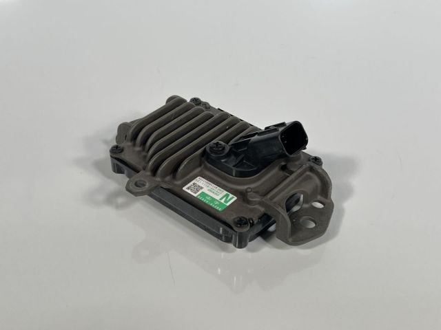 良品/低走行 レクサス ES300 AXZH10 カムリ AXVH70 純正 ミリ波