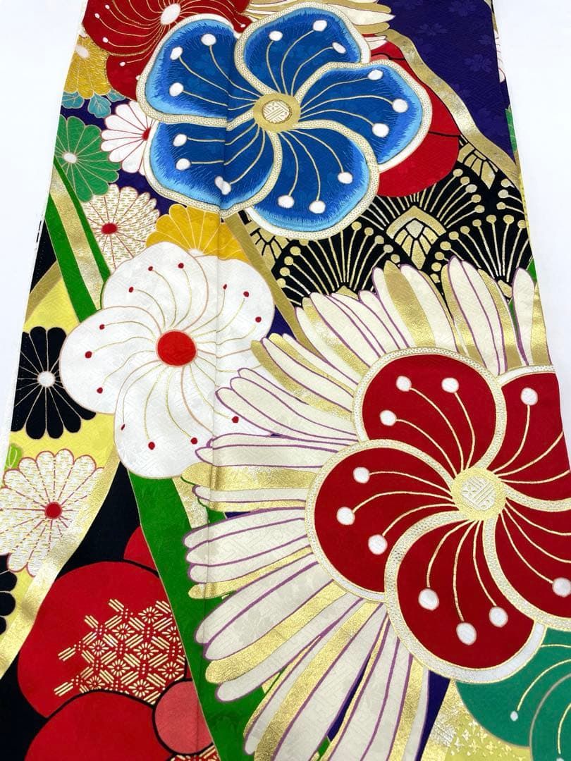 振袖 金彩 金刺繍 紋意匠 身丈173cm 撥水加工済 MO3231 - メルカリ
