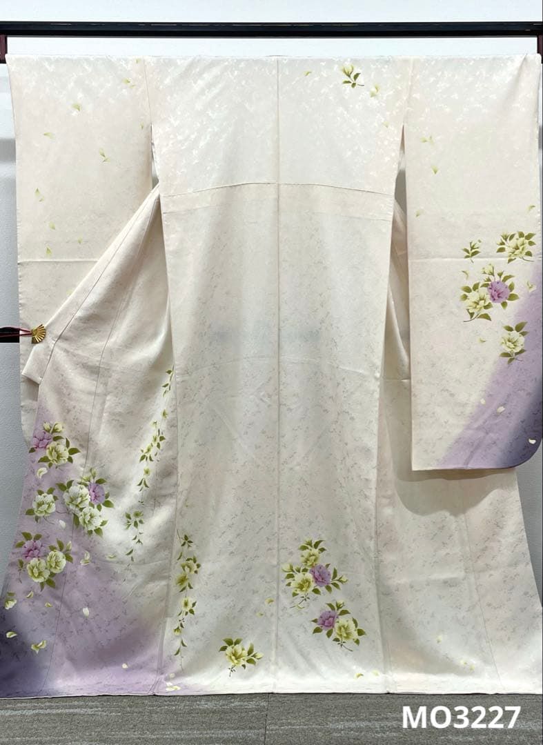 振袖 金彩 銀彩 紋意匠 手描き 桜 身丈170cm 撥水加工済 MO3227 - メルカリ