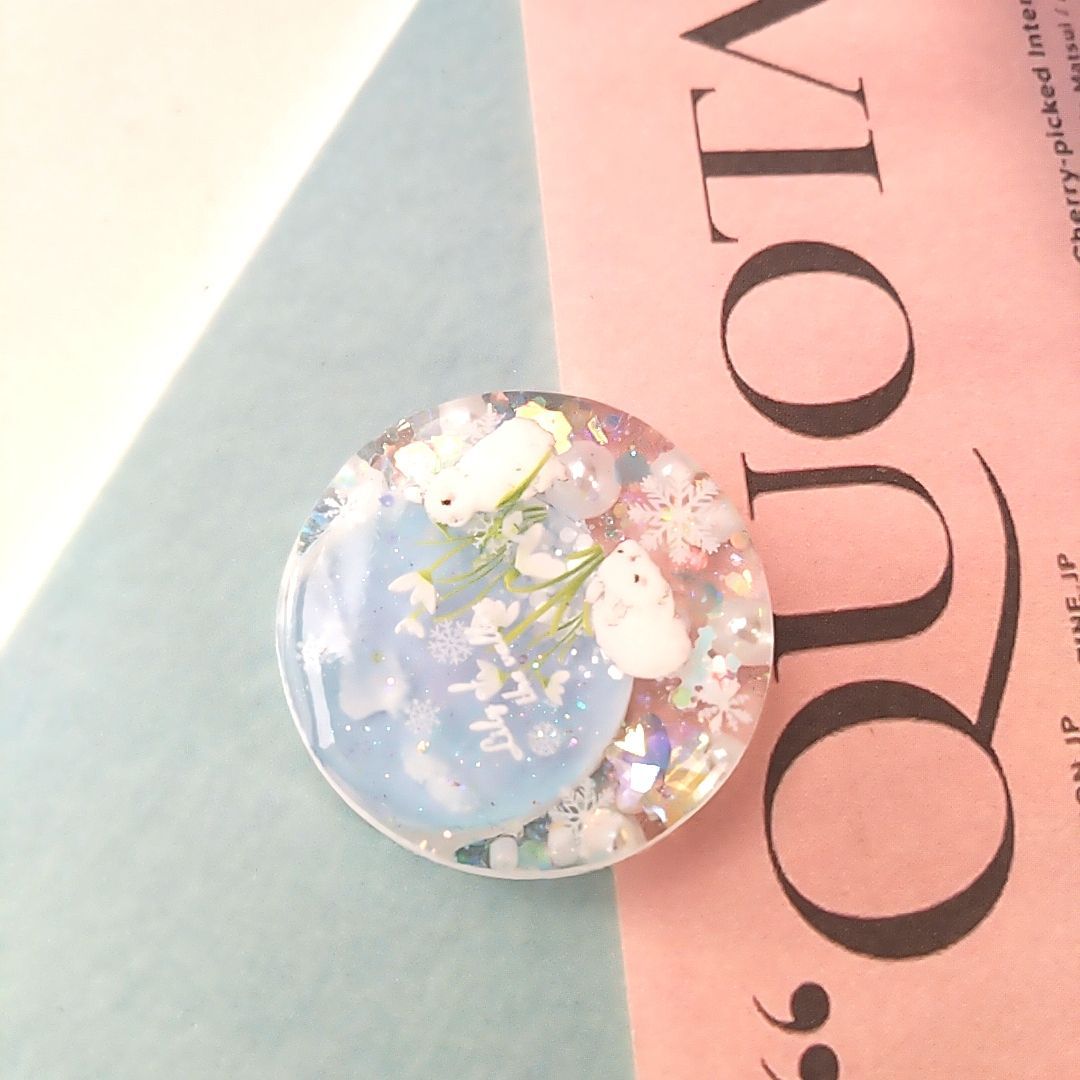 No.4232 スノードロップとうさぎ レジンヘアゴム - メルカリ