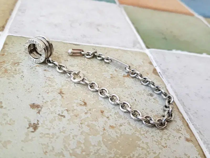 1 キーホルダー