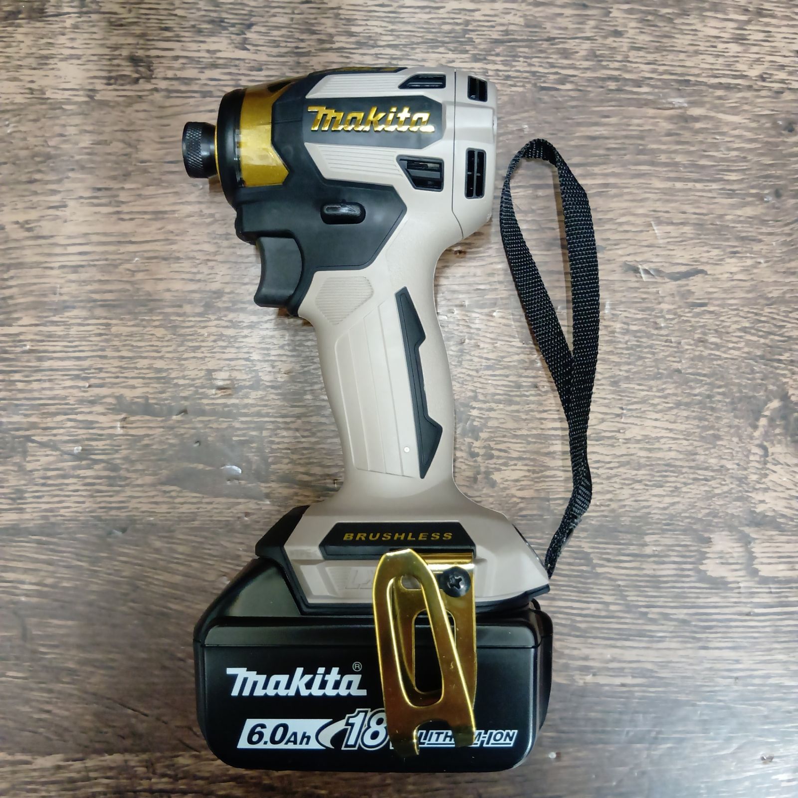 マキタ 充電式インパクトドライバ 20 th グレージュ