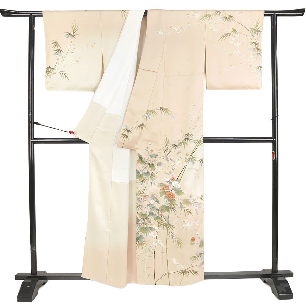 訪問着 正絹 七五三 ピンクベージュ 芙蓉 菊 笹 紗綾形 金駒刺繍 身丈162.2 cm 裄66 Mサイズ 仕立て上がり フォーマル No.i 3-0963