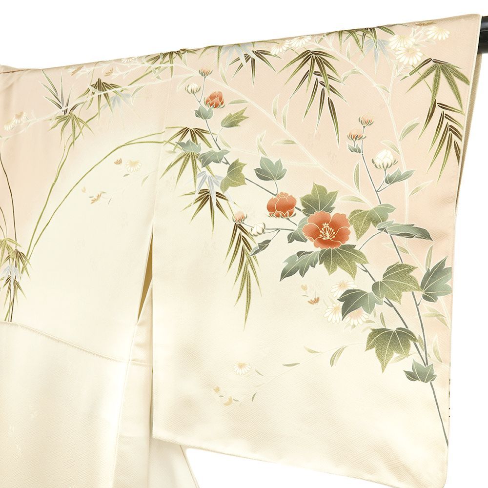 訪問着 正絹 七五三 ピンクベージュ 芙蓉 菊 笹 紗綾形 金駒刺繍 新古