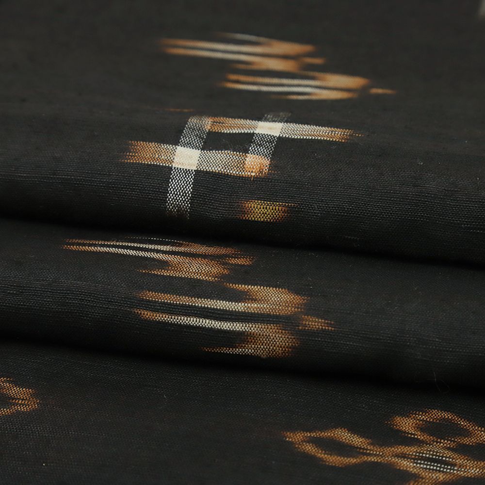 本場久米島紬 正絹 黒 燕 琉球絣 着物 中古 身丈160.7cm 裄64cm M