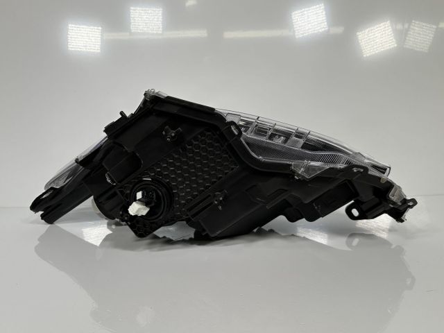 シエンタ Zグレード MXPL10G MXPC10 純正 右ヘッドライト 右ライト LED