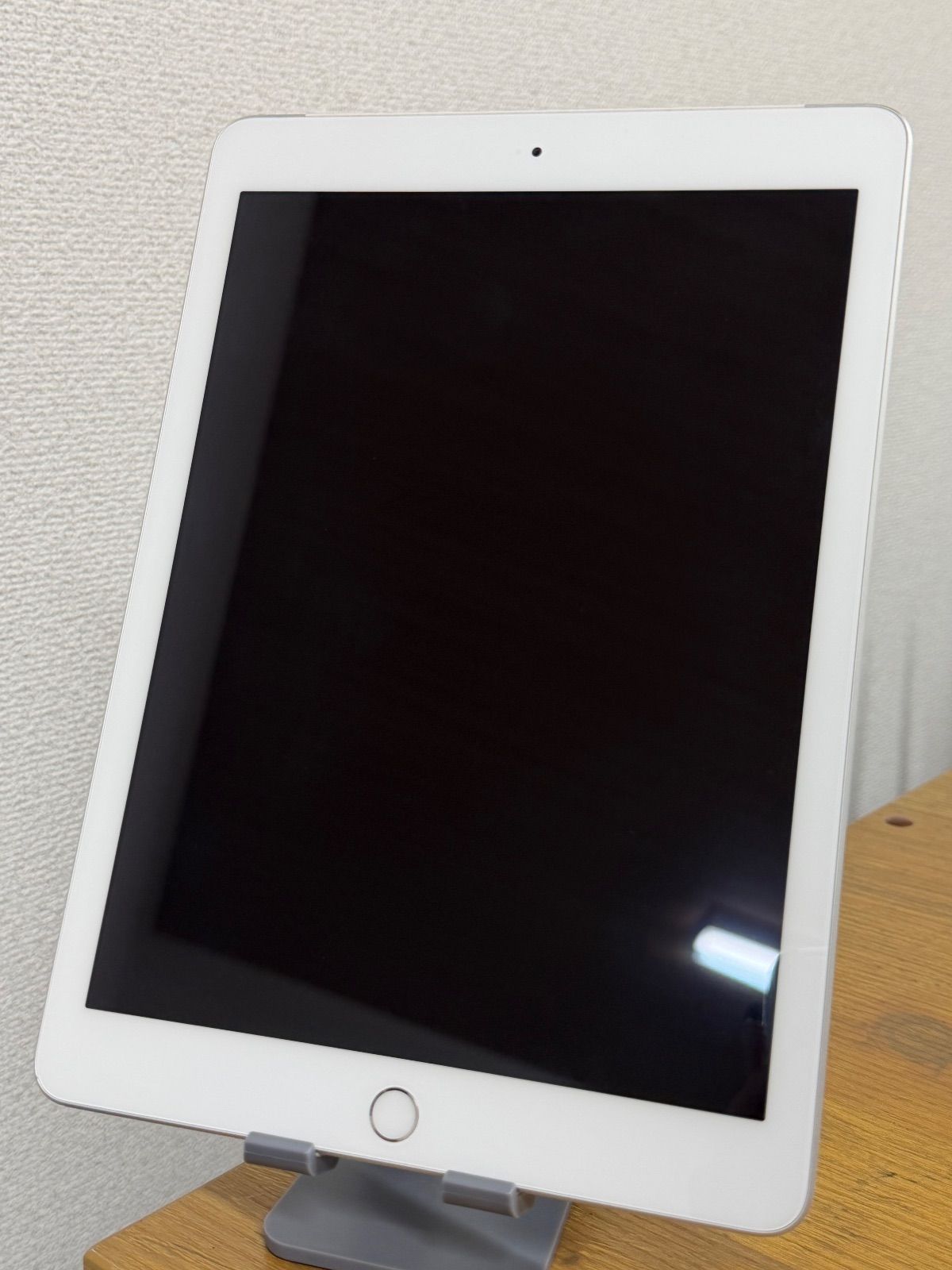 iPad 第5世代 Wi-Fi+Cellularモデル 32GB シルバー SIMフリー 動作確認